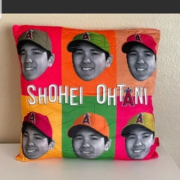 Shohei Ohtani Shirt & Pillow Stadium Giveaway  Los Angeles Angeles MLB New - Picture 3 of 8